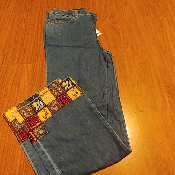 Jeans - Picture 3 of 3